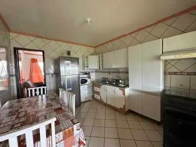 A cozinha ou kitchenette de Apartamento 30m da Praia de Bombinhas
