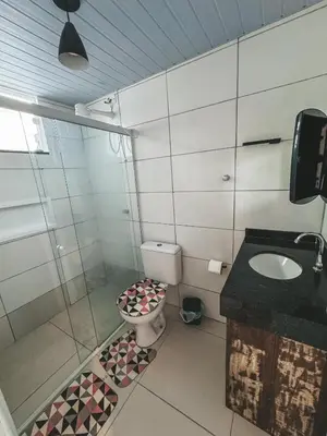 Uma casa de banho em Apto 03 canto grande
