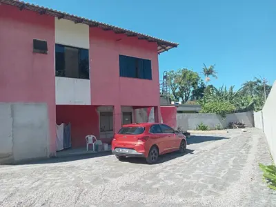 O edifício onde o apartamento está situado