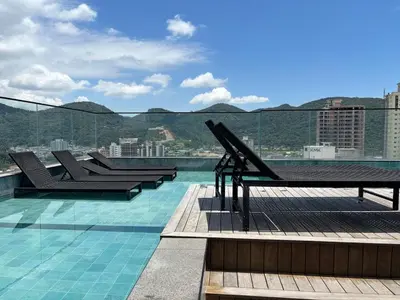 Uma vista geral da montanha ou uma vista da montanha a partir do apartamento