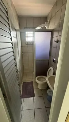 Uma casa de banho em Sobrados a 100mt do mar em bombas