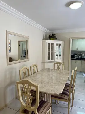 A cozinha ou kitchenette de Apartamento lateral mar no centro da Meia Praia
