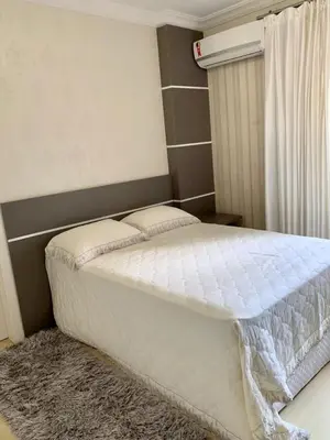 Uma cama ou camas num quarto em Apartamento 4 quartos na Meia Praia