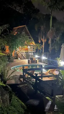 Um jardim no exterior de Sitio com vista panorâmica