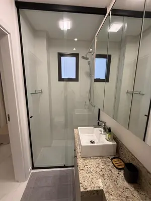 Uma casa de banho em Apartamento Novo e lindo! Próximo Mar e Shopping