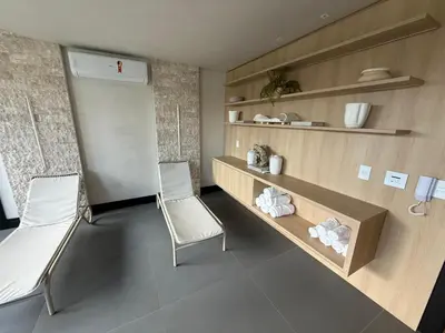 A cozinha ou kitchenette de Lindo Flat na rua da Praia - Meia Praia Itapema