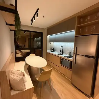 Lindo Flat na rua da Praia - Meia Praia Itapema