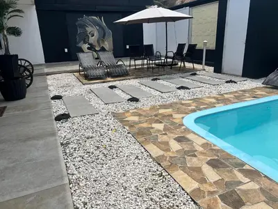 A piscina em ou perto de Casa aconchegante em Itapema com piscina