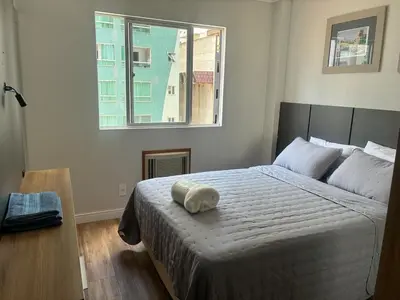 Uma cama ou camas num quarto em Apartamento completo, 2 quartos e estacionamento
