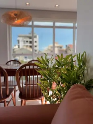 Uma área de estar em Green Home Palmas