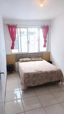 Uma cama ou camas num quarto em Comfortable house for your leisure 210m from the beach