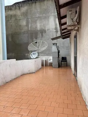 A planta de Apartamento Em Itapema Quadra Mar Com 3 Quartos Para Locação De Temporada
