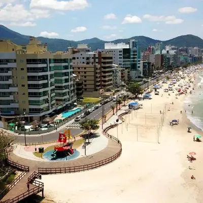 Apartamento novinho poucos minutos da praia