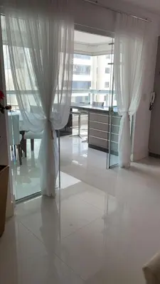 Uma área de estar em Apartamento 3 suítes rua 226 na Meia Praia