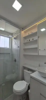 Uma casa de banho em Apartamento gran Vittória praia itapema sc