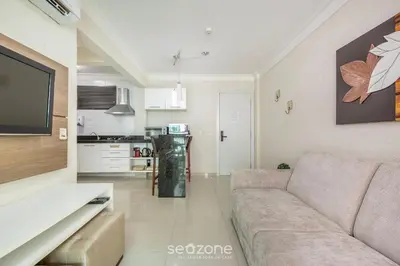 A cozinha ou kitchenette de Aptos em Cond com Piscina e Academia próx da Praia - SBH