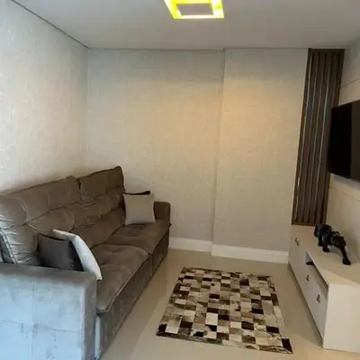 Apartamento 80 metros do mar