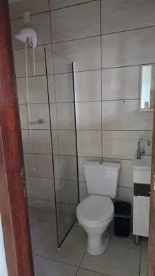 Uma casa de banho em Residencial Zimbros 02