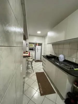 A cozinha ou kitchenette de Apartamento aconchegante em Bombas