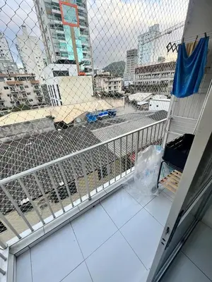 Uma varanda ou terraço em Apartamento à 300 metros praia - Centro - Itapema