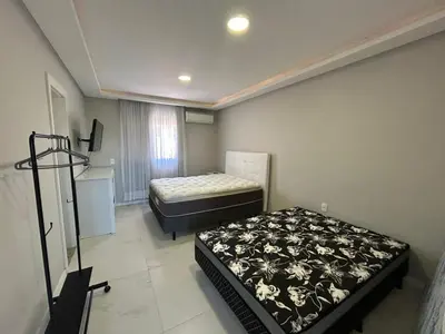A planta de Casa com piscina, churrasqueira e toda climatizada