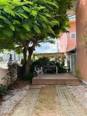 Um jardim no exterior de Dúplex condominio en Mariscal