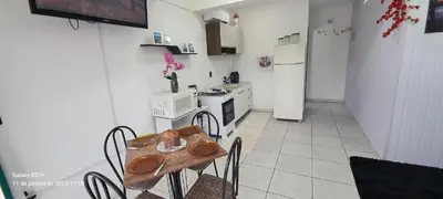 A cozinha ou kitchenette de apartamento férias em Bombas