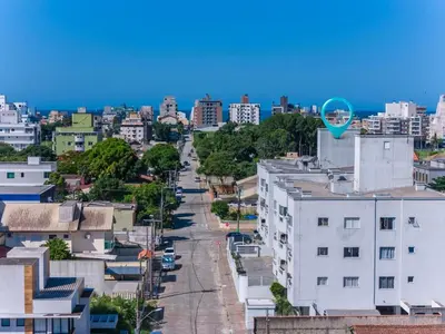 Uma vista geral de Bombinhas ou a vista da cidade a partir do apartamento