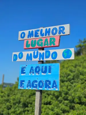Um certificado, prémio, placa ou documento mostrado em Bombas Apartamento
