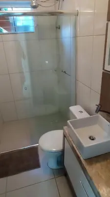 Uma casa de banho em casa aconchegante perto da praia