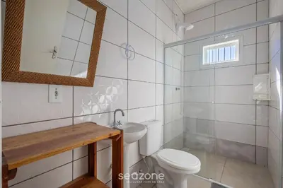 Uma casa de banho em Casa c/ Churrasq. a 700m da Praia JSE0382