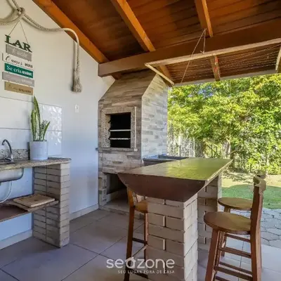 Casa c/ Churrasq. a 700m da Praia JSE0382