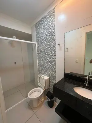 Uma casa de banho em Apartamento Completo!