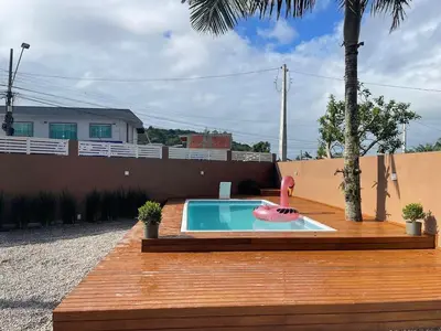 A piscina em ou perto de Casa com piscina em Bombinhas - SC
