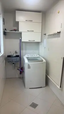A planta de Apartamento em Meia Praia a poucos passos do mar