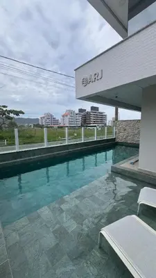 A piscina em ou perto de Apartamento vista mar na Praia de Palmas