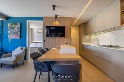 A cozinha ou kitchenette de Apto c/ 2 suítes a beira-mar de BC - EQC0801