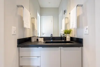 A planta de Vista para o Mar em Todos os Cômodos - 250m da Praia - Churrasqueira