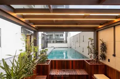 A piscina em ou perto de Apto a 300m da Praia em prédio c/ piscina FNK1905