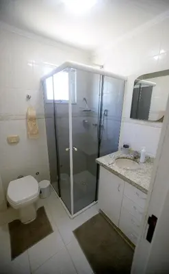 Uma casa de banho em Apartamento do Sol - conforto, 2 quartos, 300m da praia centro de Bombinhas
