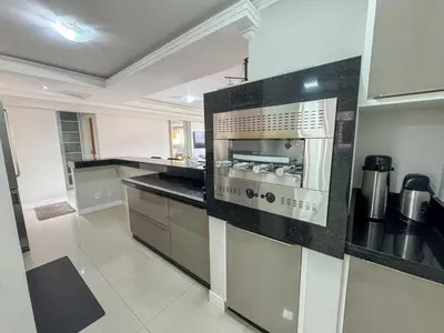 A cozinha ou kitchenette de Apartamento Avenida Brasil, com dois quartos