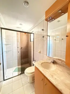 Uma casa de banho em Cobertura Mariscal a 100m Mar