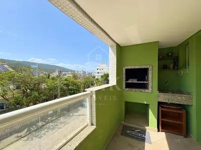 Uma televisão e/ou sistema de entretenimento em Doce Lar