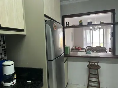 A cozinha ou kitchenette de PRAIA DE BOMBAS - Apartamento 3 dormitórios sobre Avenida Principal Leopoldo Zarling