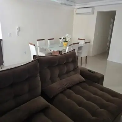 Apartamento Família em Meia-Praia