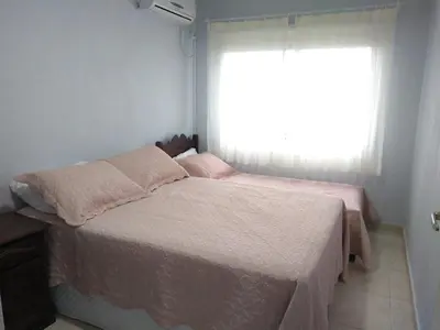 Uma cama ou camas num quarto em Cobertura com dois dormitórios 30m de Mariscal