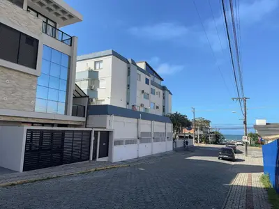 O edifício onde o apartamento está situado
