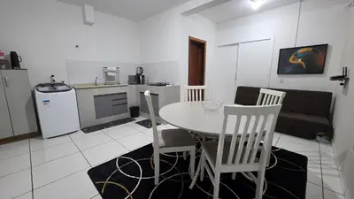 A cozinha ou kitchenette de Apartamento espaçoso com 2 quartos