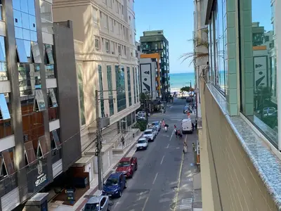Uma vista do mar geral ou uma vista do mar a partir do apartamento