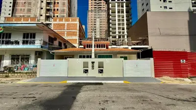 O edifício onde a casa de férias está situado